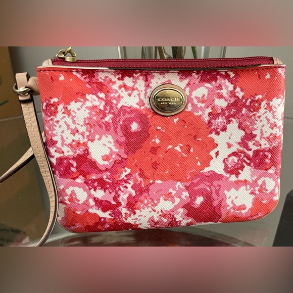 Coach Floral Peyton Wristlet Wallet - Picture 1 of 9